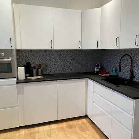 Duplex 10 Minutes From The In Apartment *