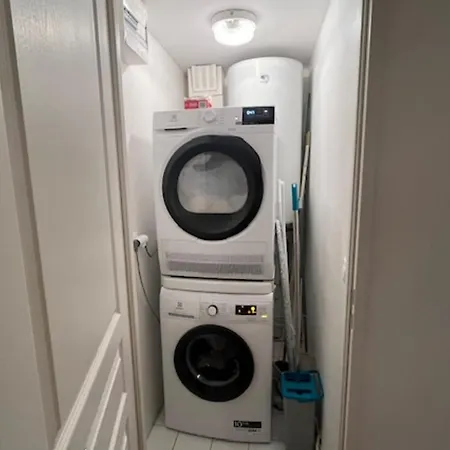 公寓 Duplex 10 Minutes From The In *